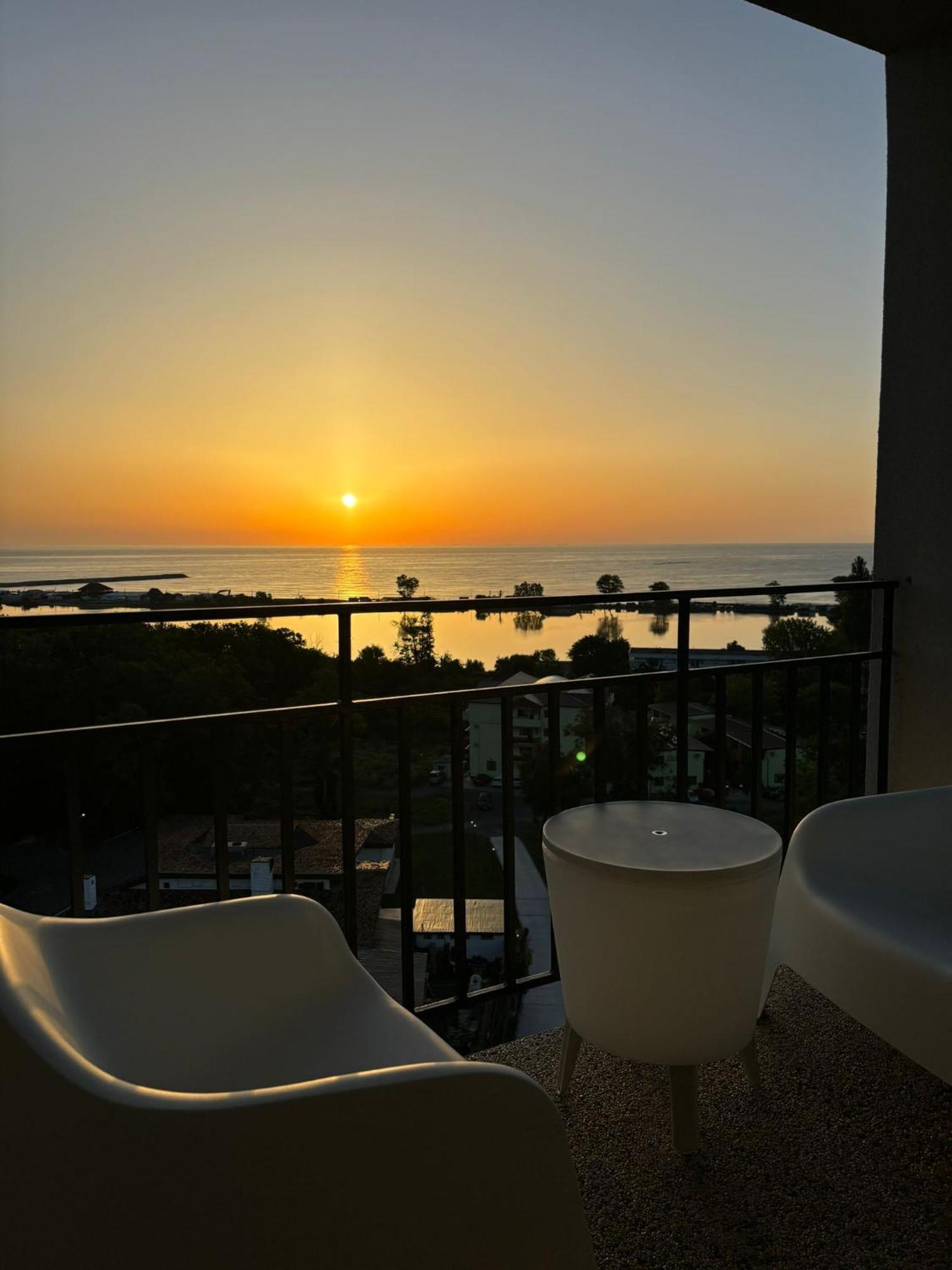 Appartement Donna Alba Seaview Penthouse, Casa Ta De Pe Plaja à Neptun Extérieur photo