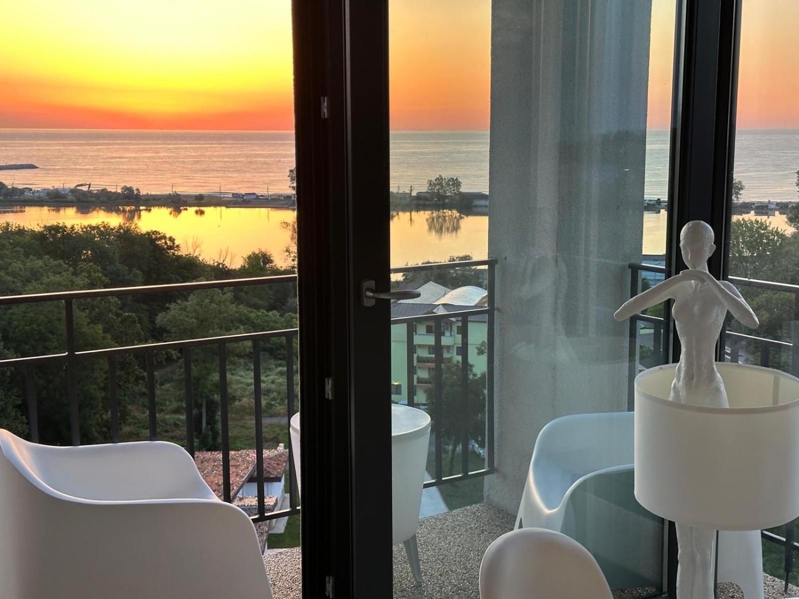 Appartement Donna Alba Seaview Penthouse, Casa Ta De Pe Plaja à Neptun Extérieur photo